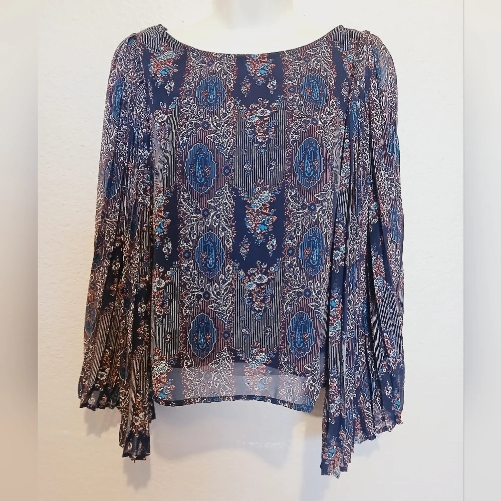 💚5/$25 Fire Los Angeles Accordian Sleeved Bohemian Print Blouse XS Blue Pink